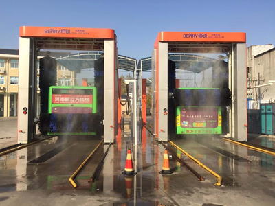 往复式三刷巴士洗车机